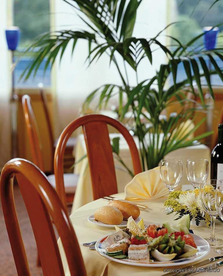 Hampton'S Hotel Namur Wepion ร้านอาหาร รูปภาพ