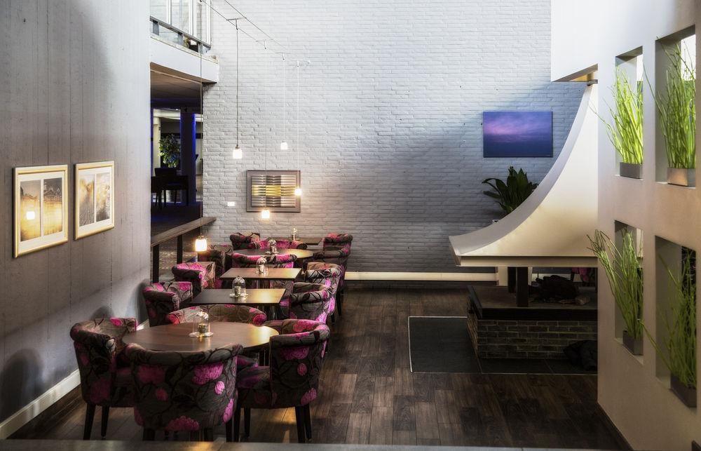 Hampton'S Hotel Namur Wepion ภายนอก รูปภาพ
