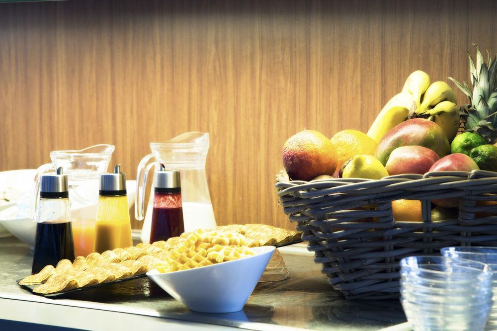 Hampton'S Hotel Namur Wepion ภายนอก รูปภาพ