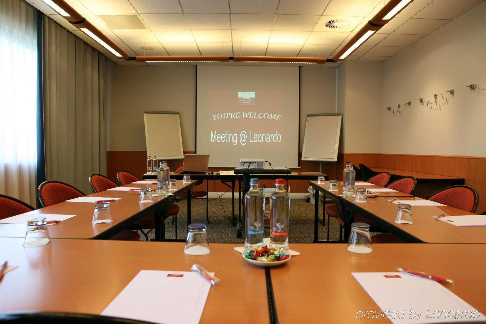 Hampton'S Hotel Namur Wepion ภายนอก รูปภาพ